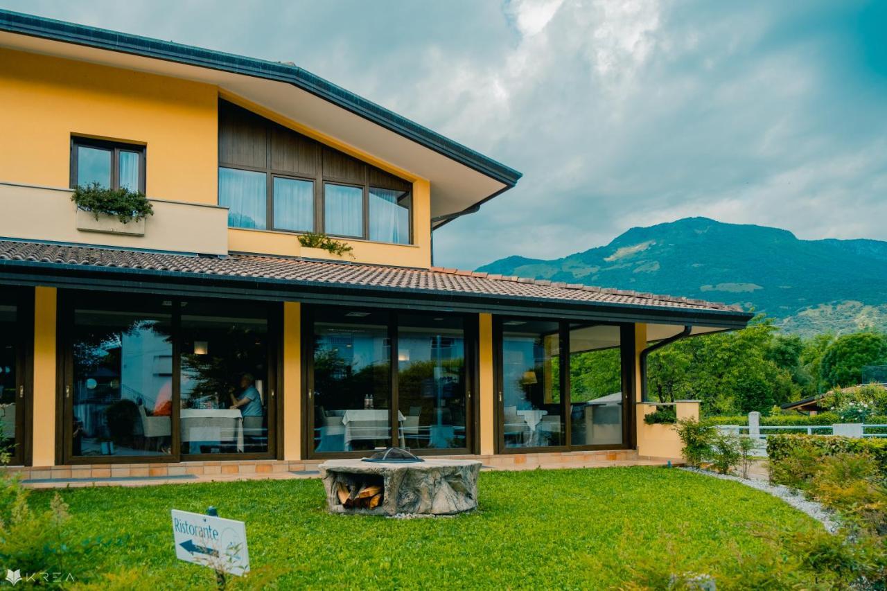 Casa Valcellina Hotel Ristorante Montereale Valcellina Eksteriør bilde